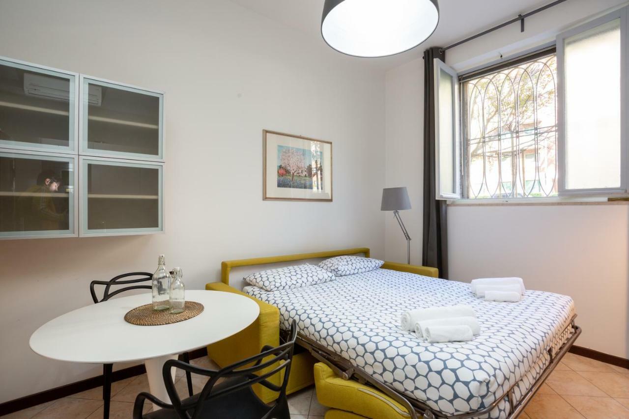 The Best Rent - Cozy Studio Apartment In Milan Downtown Экстерьер фото